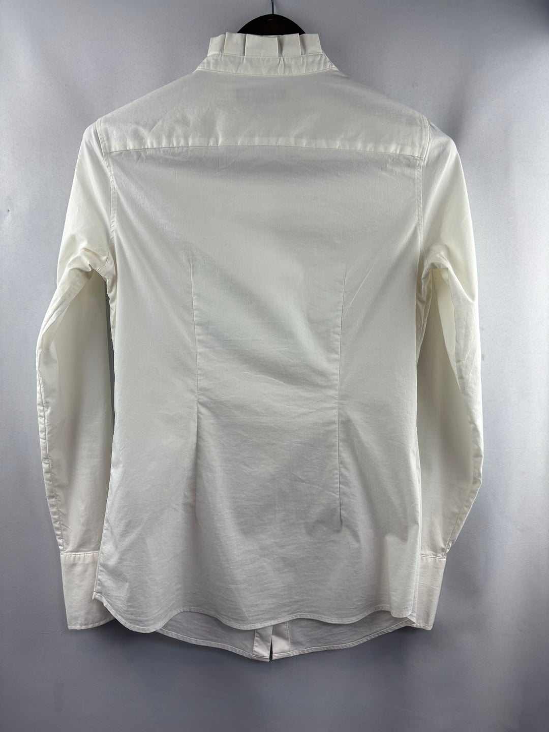 Women’s Banana Republic Size 6 White Button Up Blouse