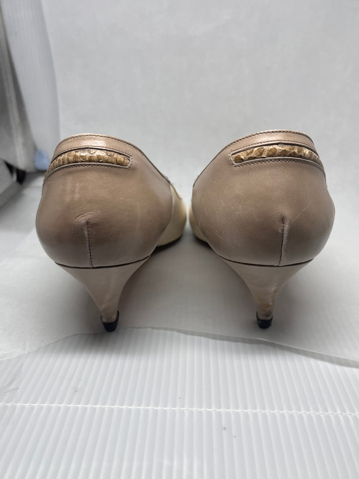 Amalfi Italian Leather Cream and Tan Pumps with Snakeskin Design Size 6.5