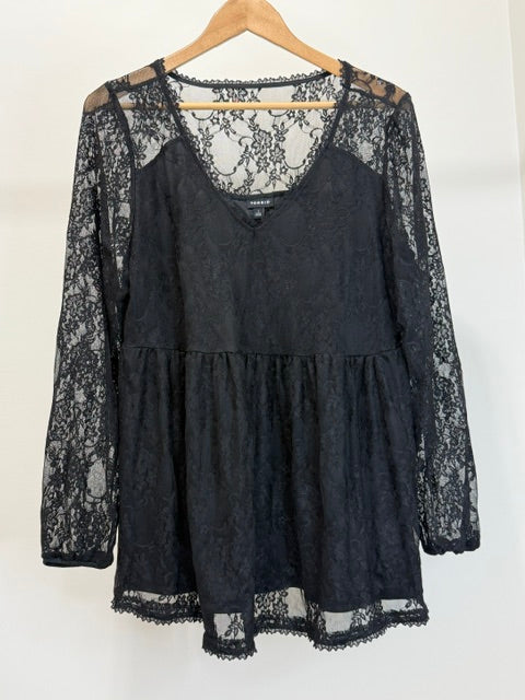 Torrid Lace Peplum Top – V‑Neck – Long Sleeve Sz1X(14-16)NWOT