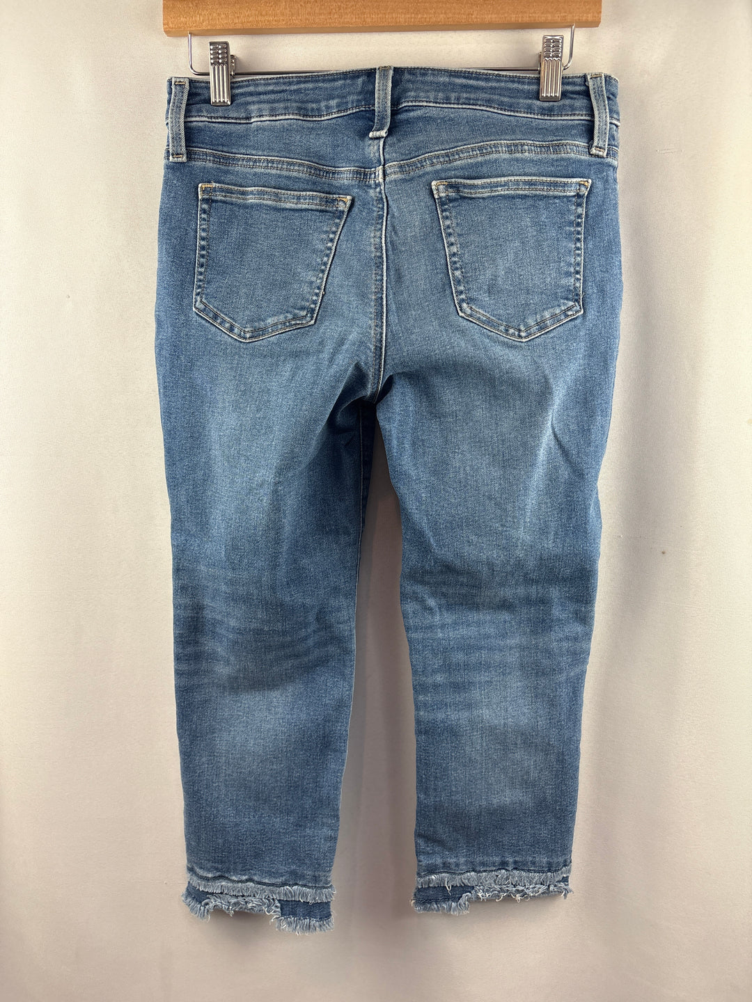 Women’s Chico’s Size Petite 4 Medium Blue Cutoff Capris