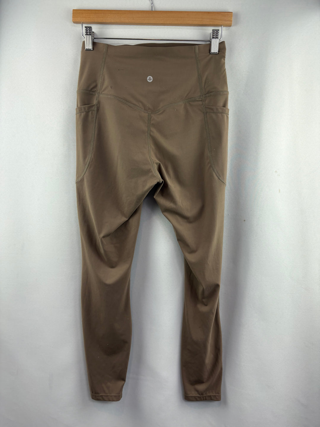 Women’s Halara Medium Chocolate Brown Leggings