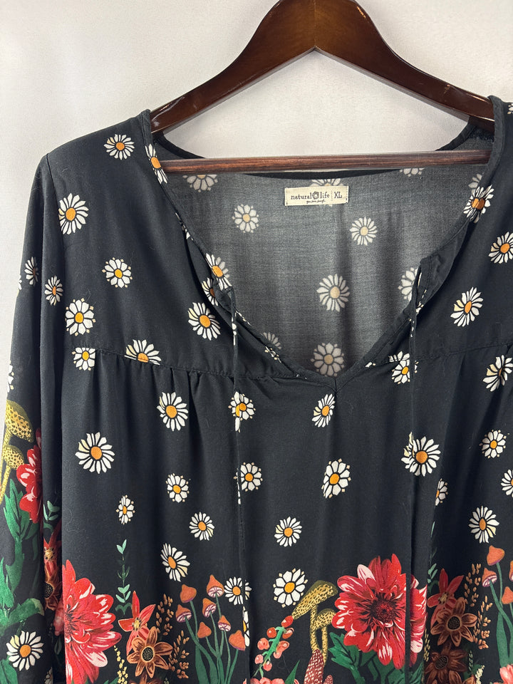 Women’s Natural Life XL Black Floral &amp; Mushroom Patterned Blouse