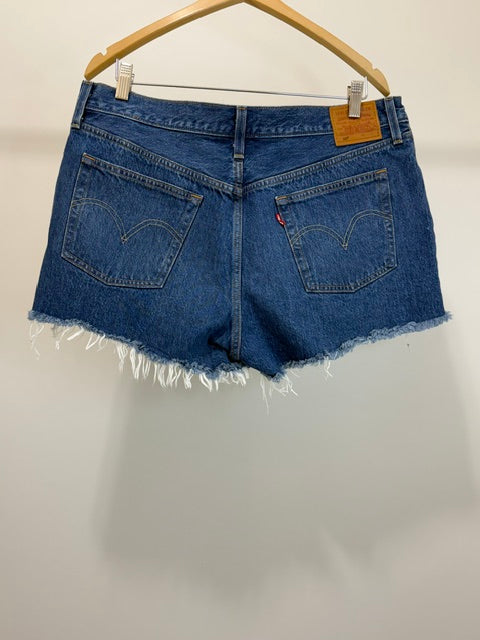 Levi’s 501 Cutoff Shorts W34(Button Fly, Frayed Hem)