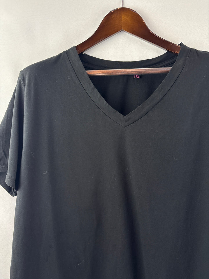 Women’s Fresh Produce Size 2X Black V-Neck T-Shirt