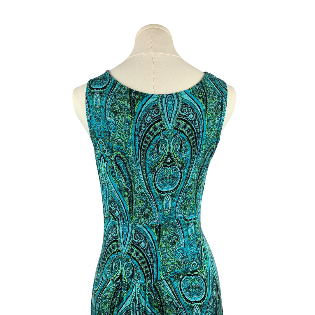 Womens Sleeveless V-Neck Maxi Dress With Belted Waist & Paisley Print