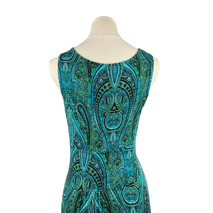 Womens Sleeveless V-Neck Maxi Dress With Belted Waist & Paisley Print
