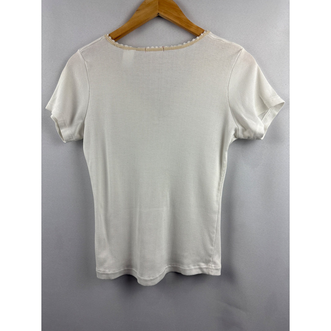 Women’s Sweet Heart Medium White Short Sleeve Shirt with Cream Neckline & Lavender Details