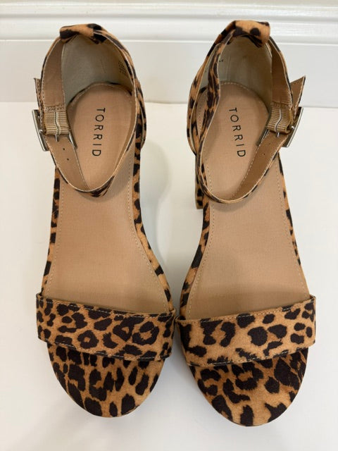 Torrid Leopard Platform Heels Sandals Sz9.5WW NWT