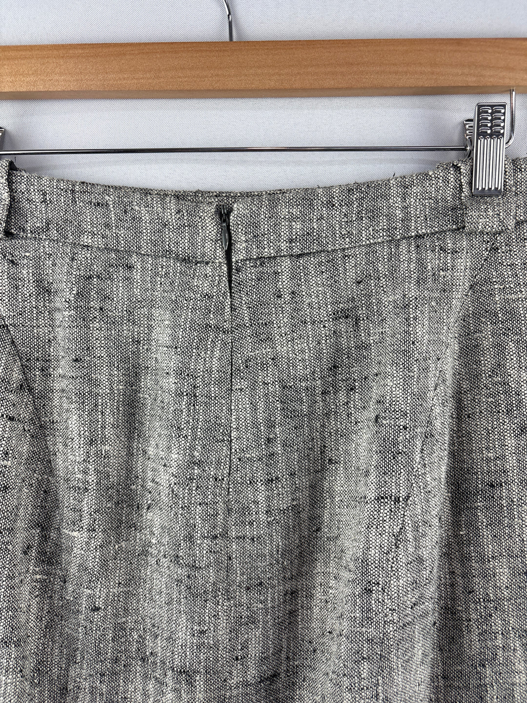 Women’s Max Mara Light Gray Tweed Pencil Skirt