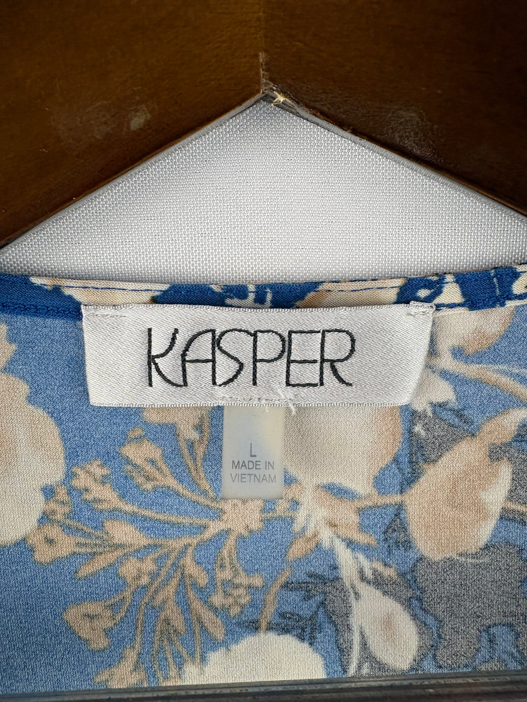 Women’s Kasper Large Blue Floral Short Sleeve Blouse