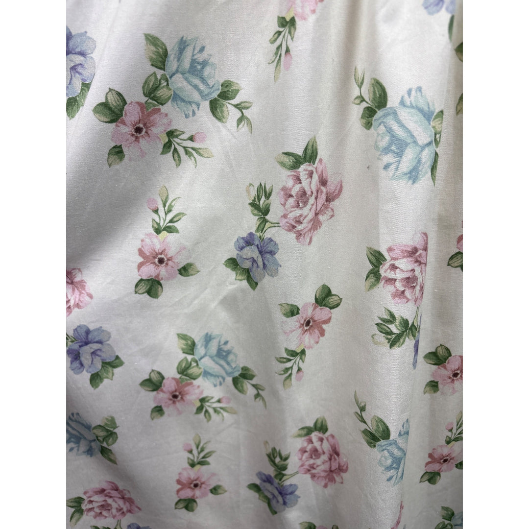 Women’s Princess Polly Size 4 White Tea Dress w/ Pink, Blue, & Purple Florals
