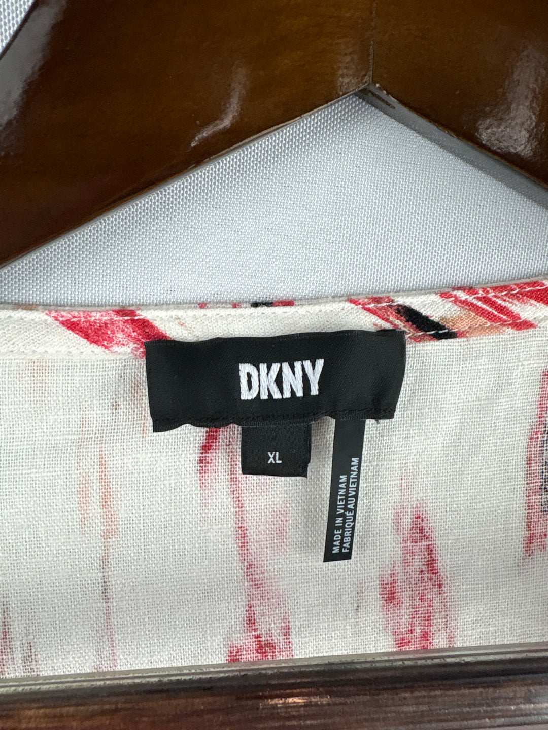 Women’s DKNY XL White Multicolored Patterned Skirt Set