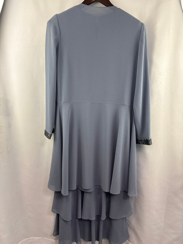 Women’s Cattiva Size 10 Misty Gray Dress w/ Shawl
