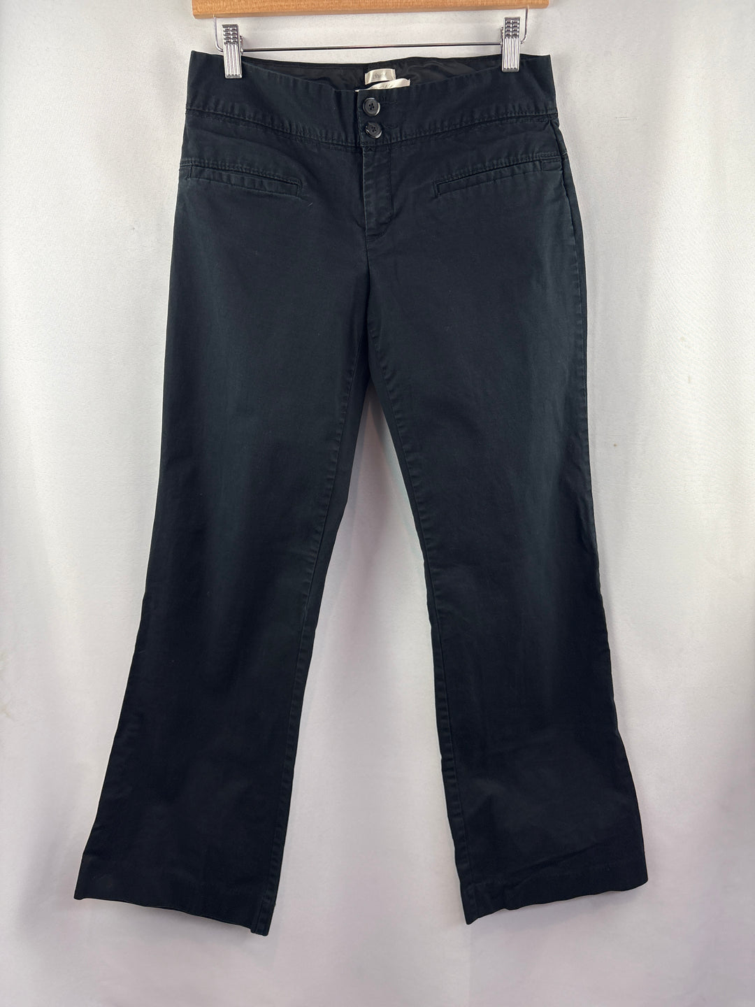 Women’s Old Navy Size 6 Low-Waisted Black Wide Leg Pants