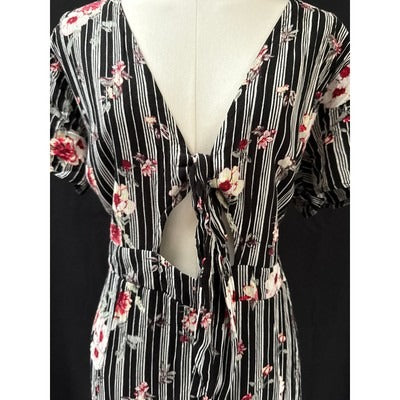 Women’s Rue 21 Long Striped/Floral Patterned V-Neck Dress Sz XL