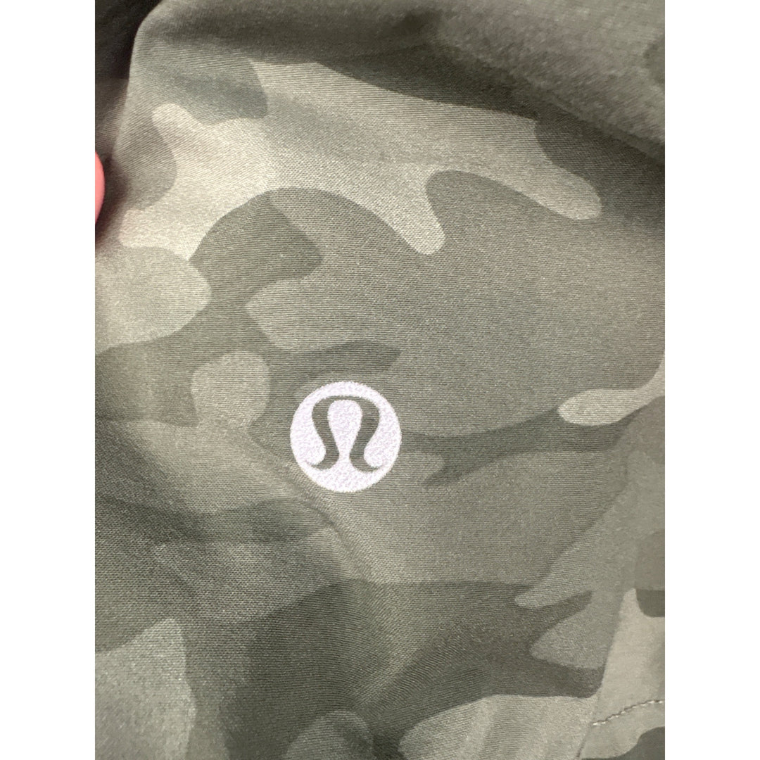 Women’s Rise & Shine Lululemon Small Whamo Camo Hooded Jacket
