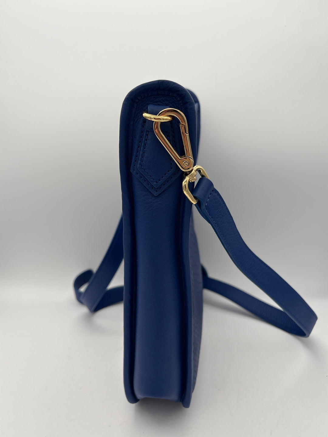 Women’s GiGi New York Royal Blue Crocodile Pattern Leather Purse