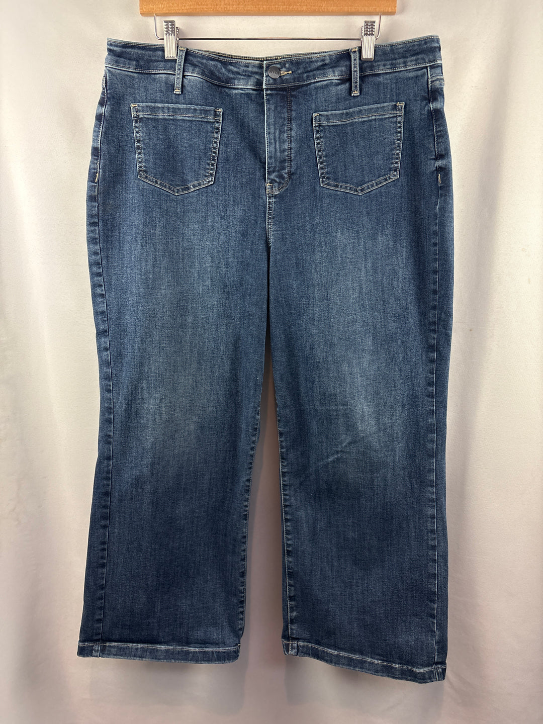 Women’s NYDJ Size 16 Dark Wash Blue Wide Leg Jeans