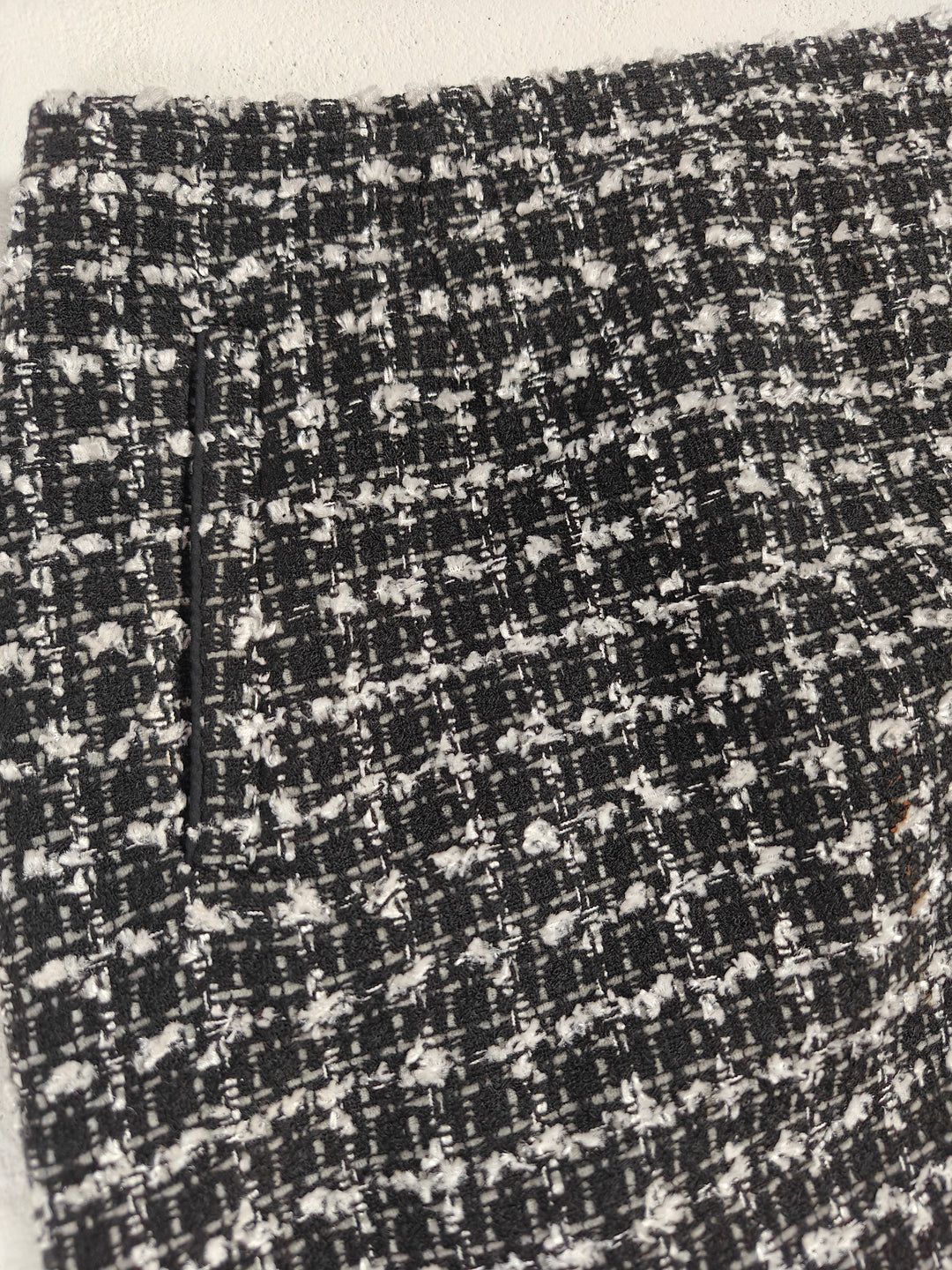 Women Halogen Pencil Skirt Black White Tweed Size 12
