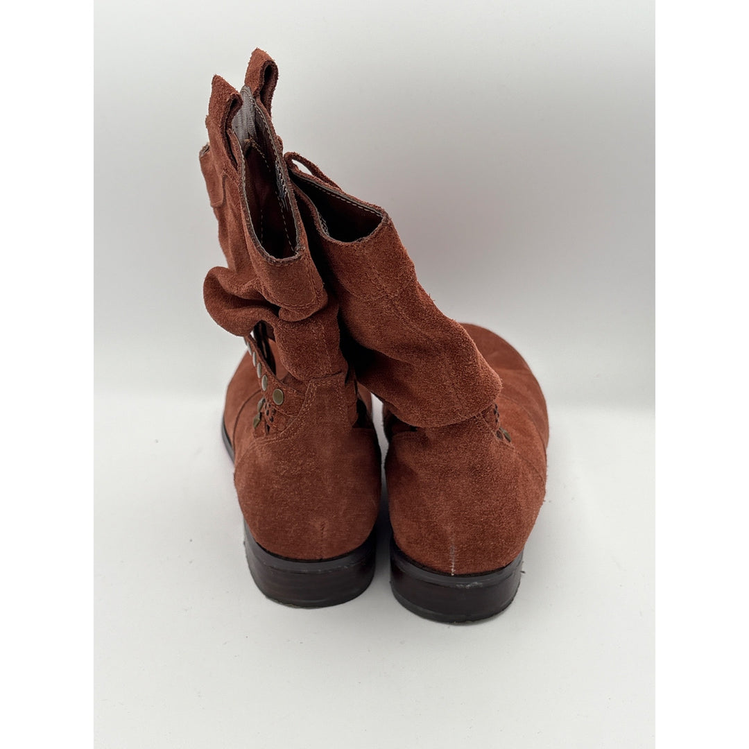 Twiggy London Womens Suede Ankle Boots With Studded Strap Size 7W Rust Color