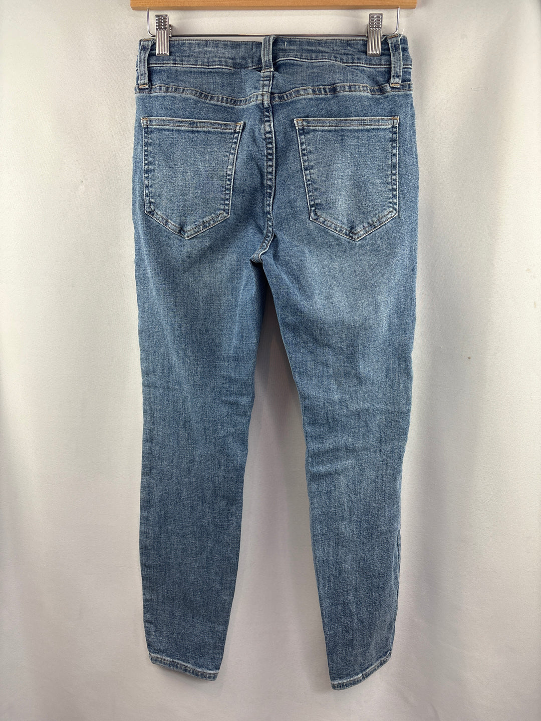 Women’s Pistola Size 28 Medium Wash Blue Skinny Jeans