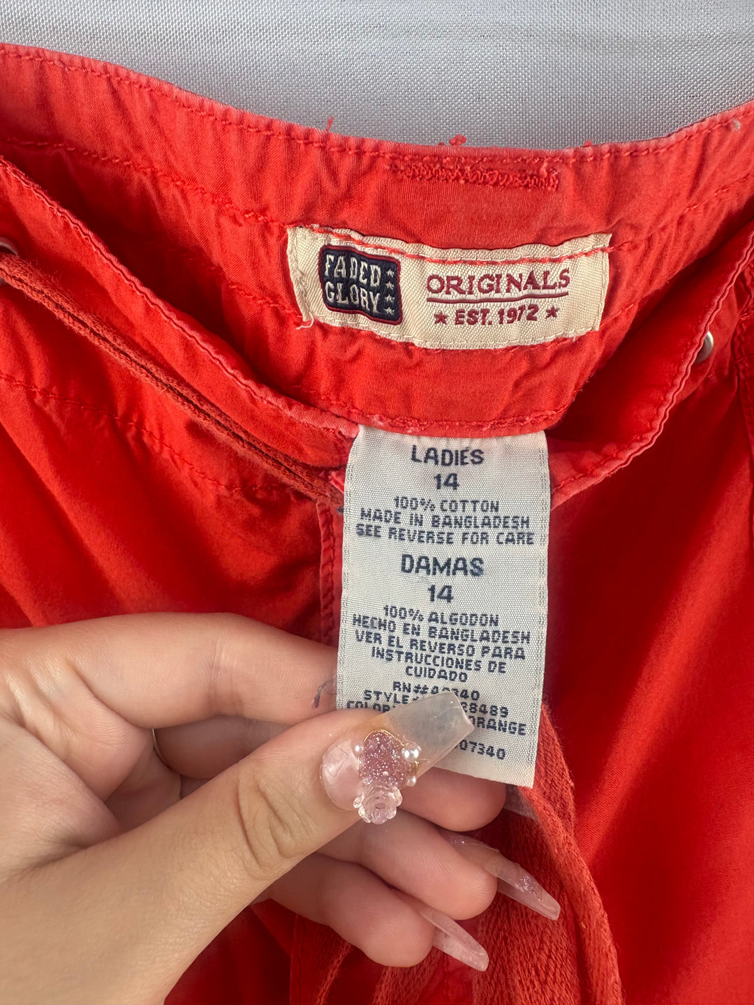 Women’s Faded Glory Size 14 Blood Orange Capris
