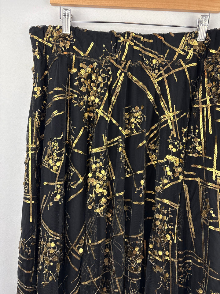 Women’s Making the Cut XXL Black Maxi Skirt w/ Gold Sequins