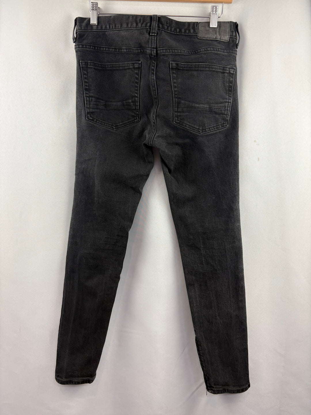 Women’s Pacsun Size 31x32 Black Distressed Skinny Jeans