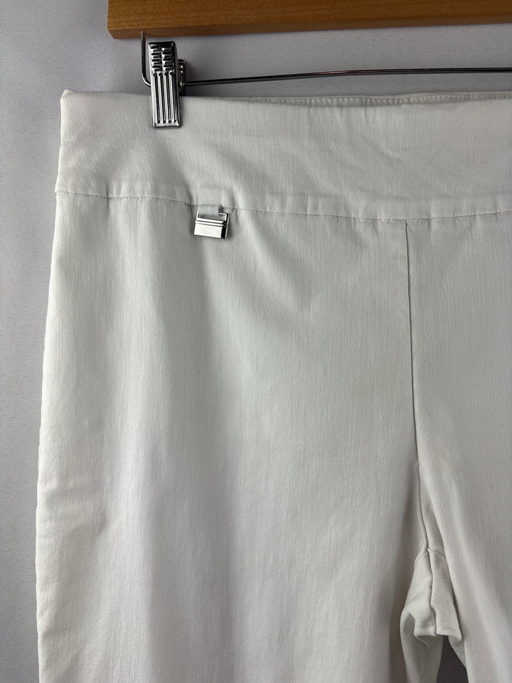 Women’s Alfani Size 14 White Capri Pants
