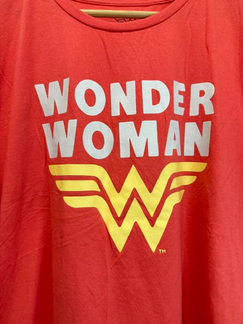 Wonder Woman Graphic Tee SzXL NWOT