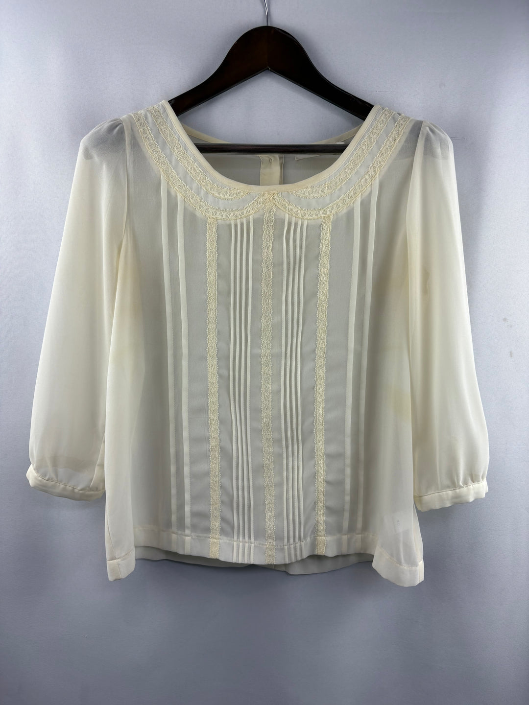 Women’s Lush Medium Cream 3/4 Sleeve Peasant Blouse