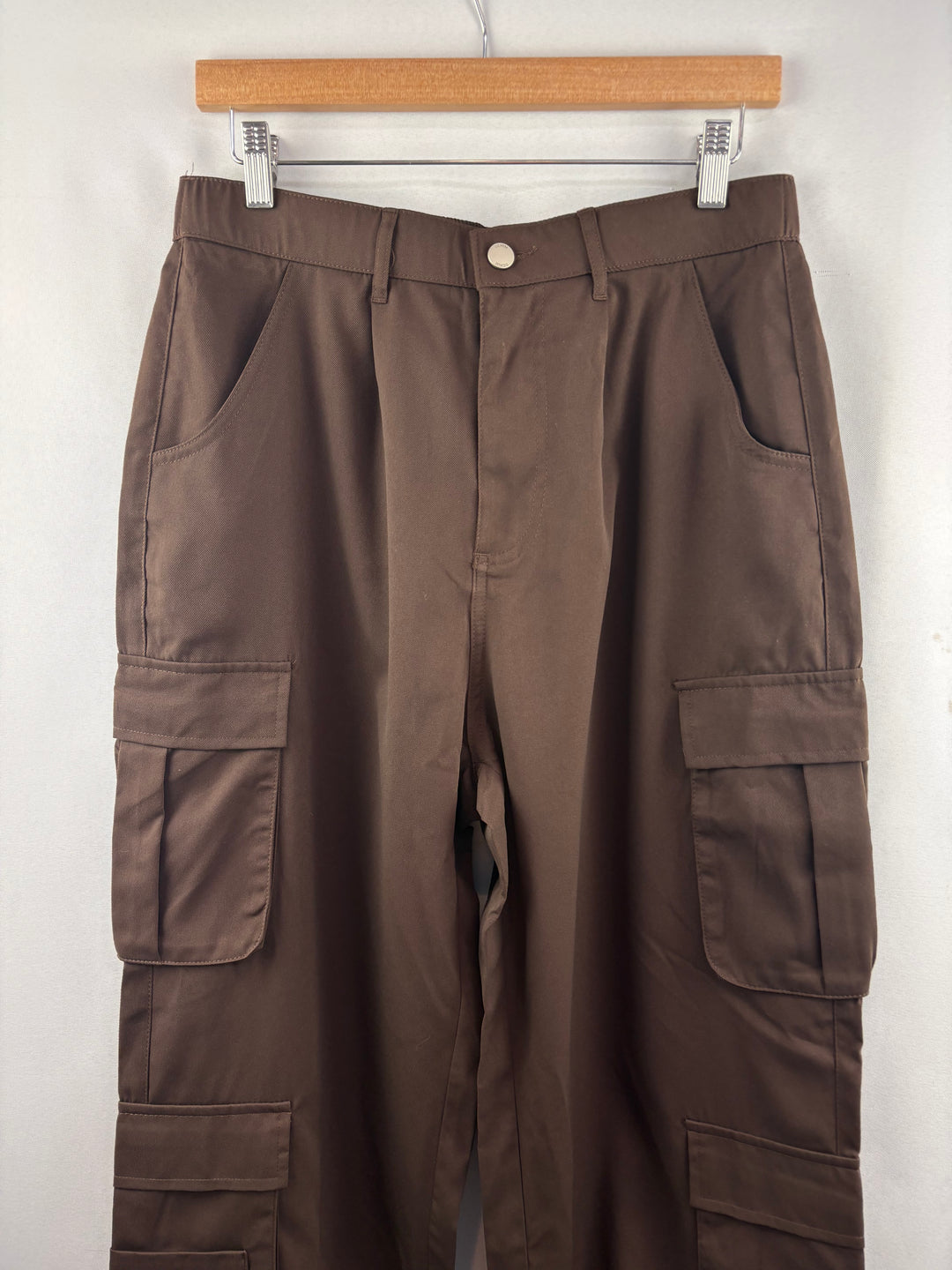 Women’s Halara Large Chocolate Brown Cargo Pants