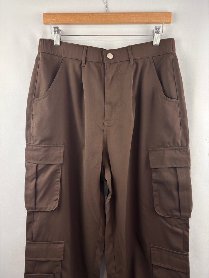 Women’s Halara Large Chocolate Brown Cargo Pants