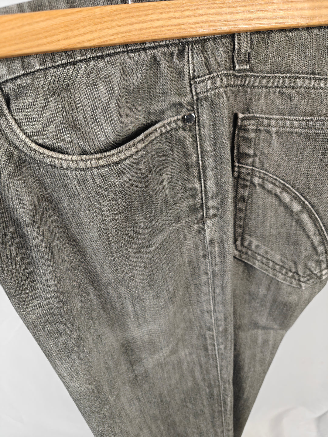 Men’s Joe’s Jeans Straight Leg Gray Size 36