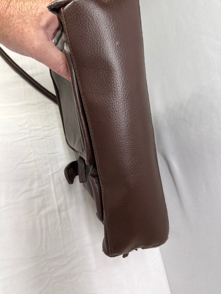 Cherokee Brown Leather Shoulder Bag Multi Pocket Organizer Purse Handbag