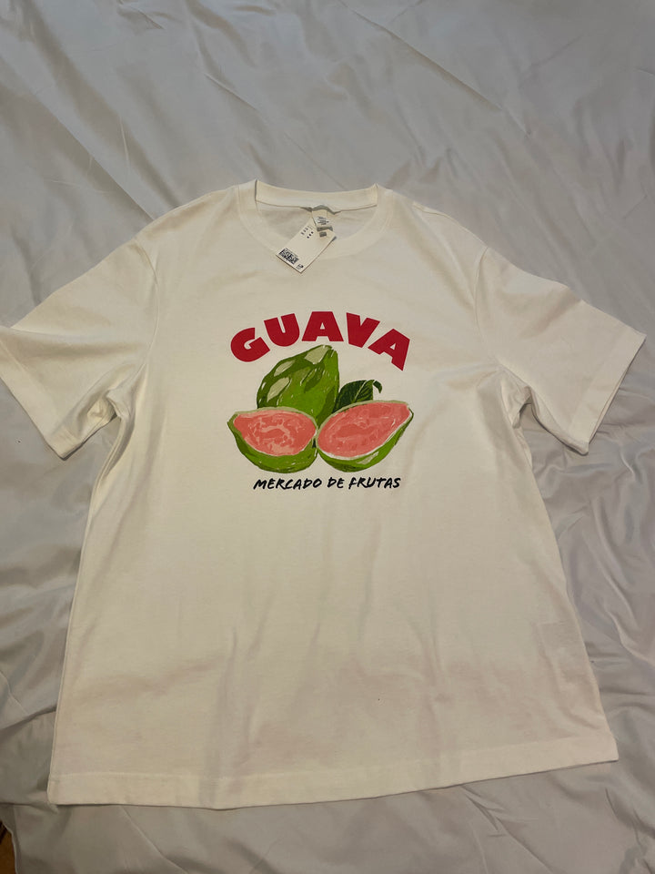 H&amp;M Graphic T-Shirt / NWT / Size Medium