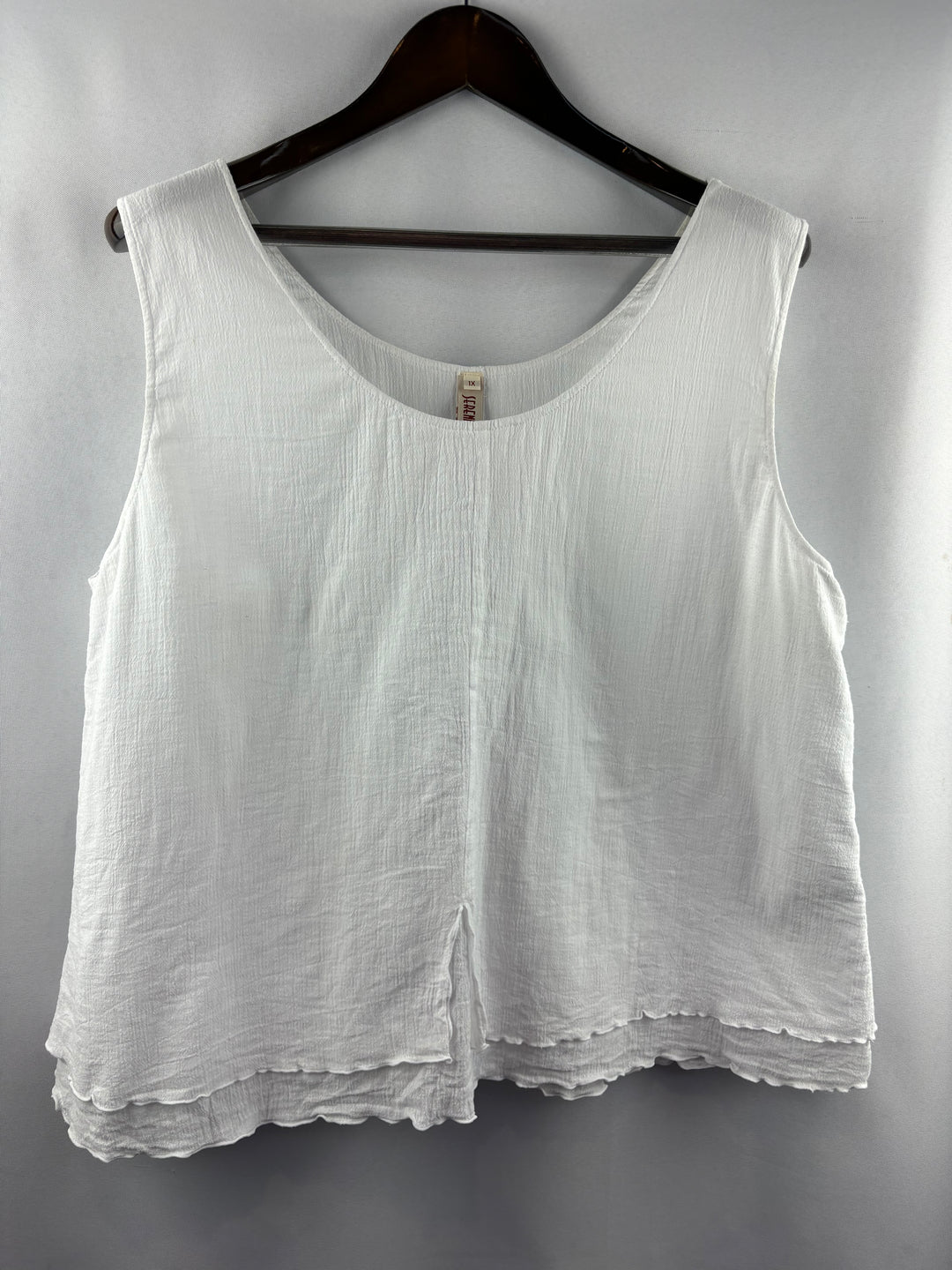Women’s Serendipity Size 1X White Tank Blouse