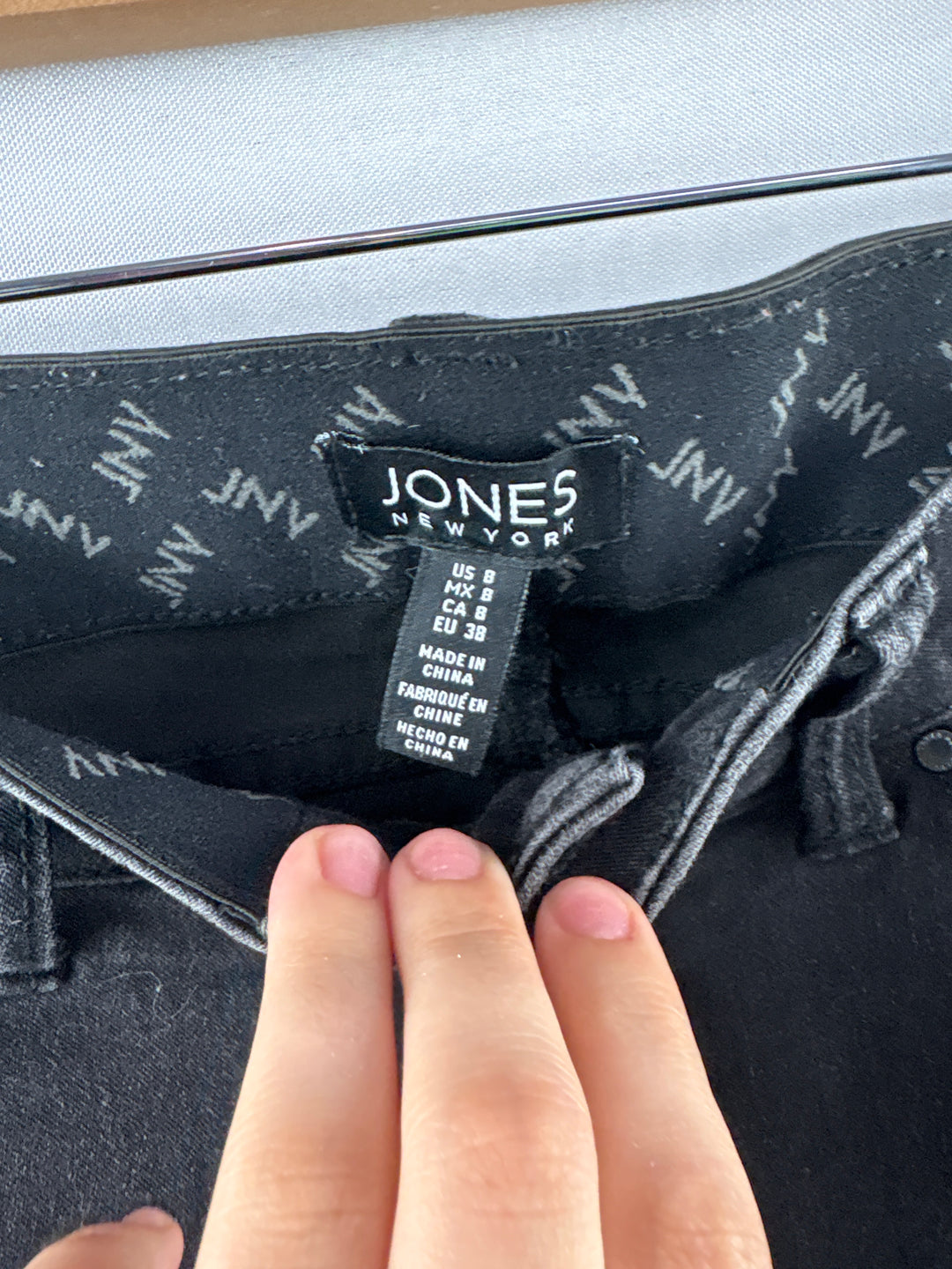 Women’s Jones New York Size 8 Black Skinny Jeans