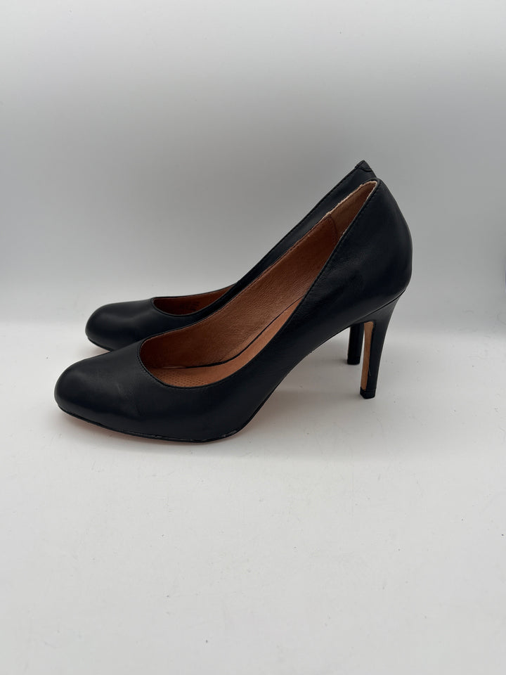 Women’s Corso Como Size 8.5 Black Leather Pumps