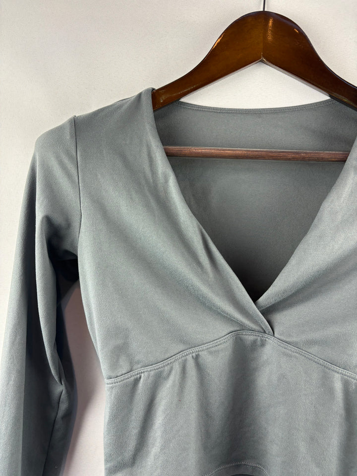 Women’s Halara Large Stone Gray Cropped Long Sleeve