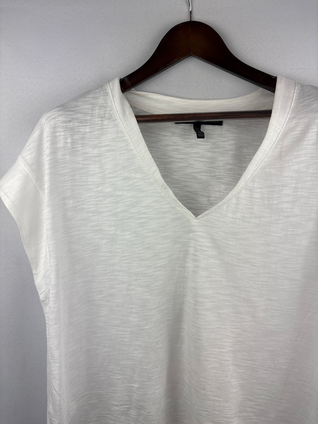 Women’s White House Black Market XL White T-Shirt