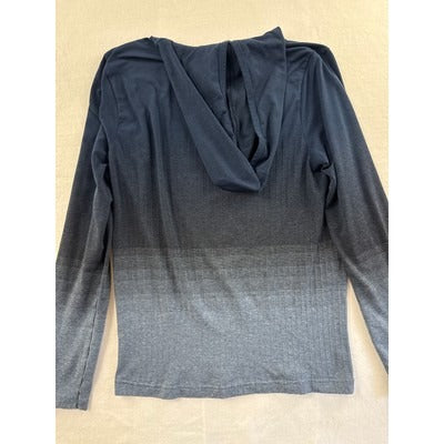 Men’s Under Armour Blue Gradient Fitted Hoodie Sz M