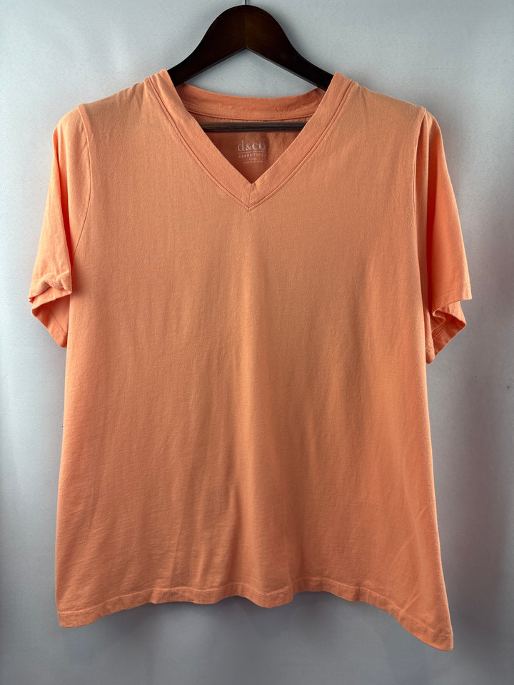 Women’s D&amp;Co XL Pale Orange V-Neck T-Shirt