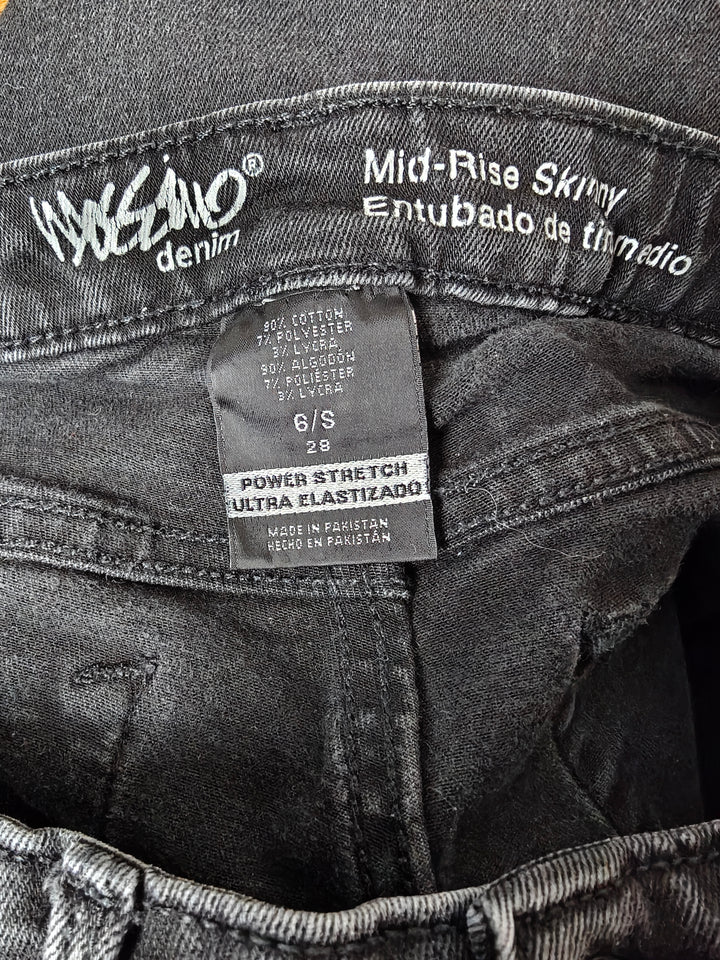 Women Mossimo Denim Skinny Jeans Black Size 6 Short