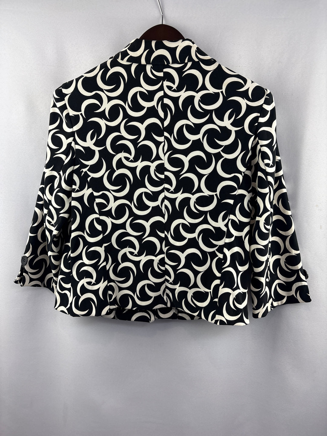 Women’s AGB Dress Size 10 Black &amp; White Patterned Blazer