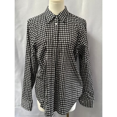 Women’s CHAPS Black & White Patterned Button up Sz L