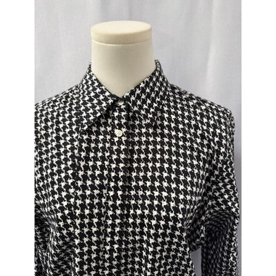 Women’s CHAPS Black & White Patterned Button up Sz L