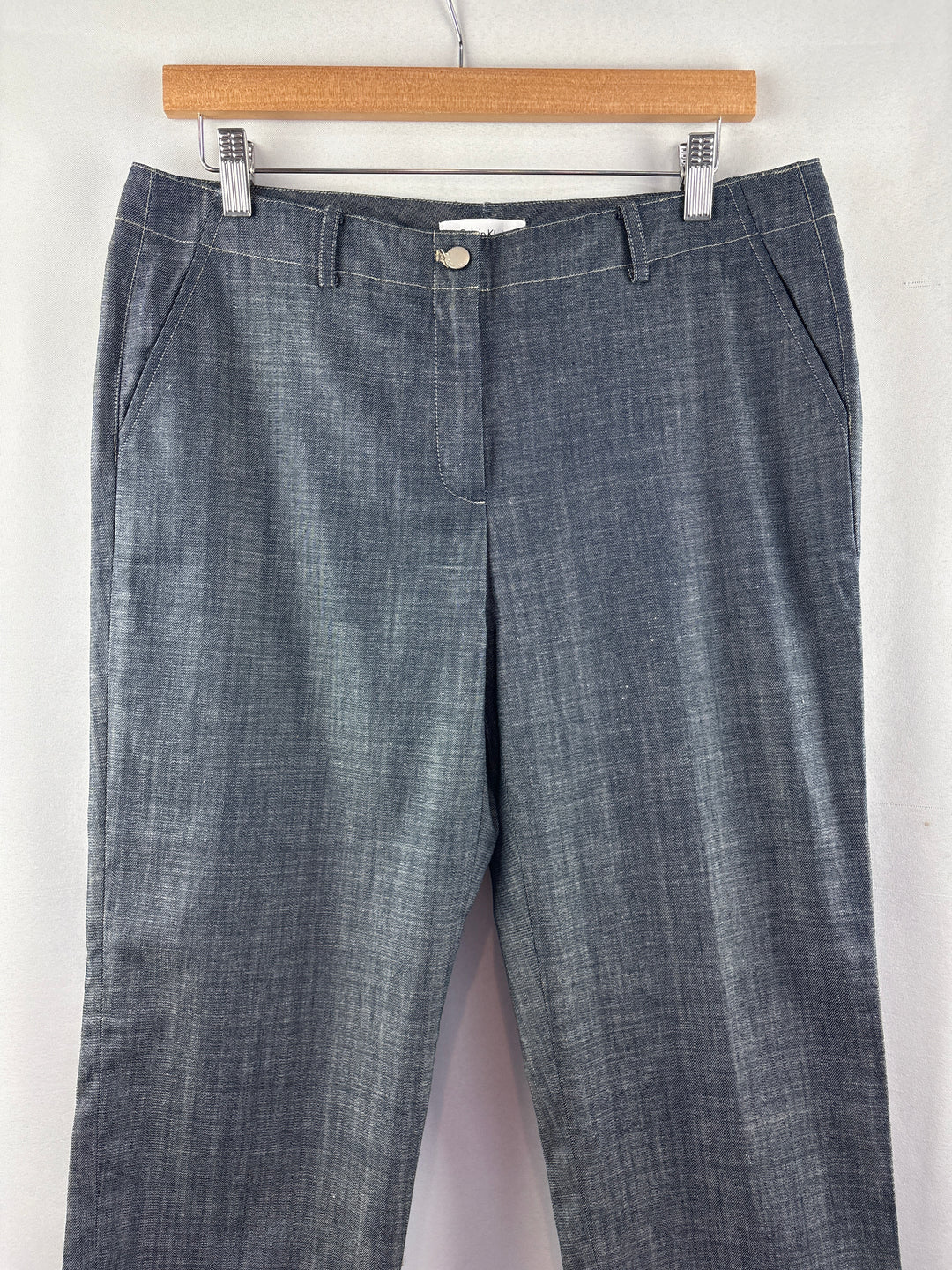 Women’s Calvin Klein Size 10P Dark Gray Denim Capris