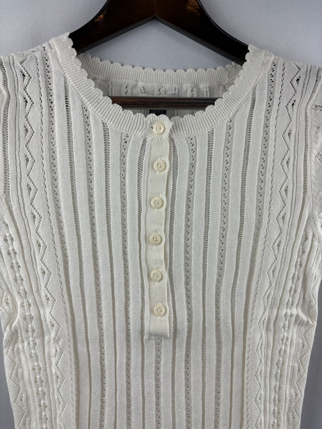 Women’s American Eagle Medium White Knit Short Sleeve 3/4 Button Shirt