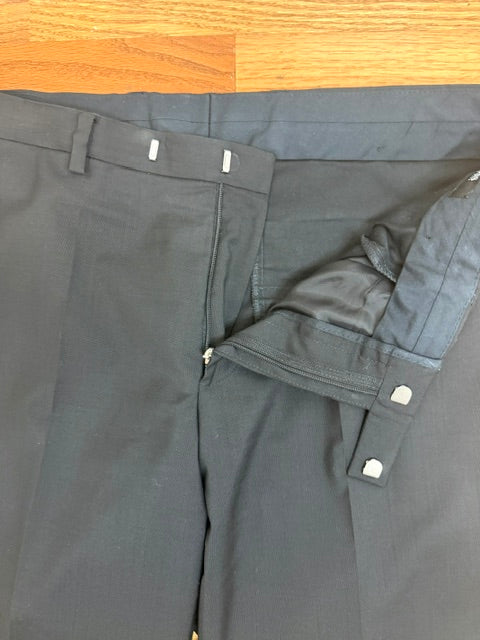 BOSS Black Dress Slacks – Size 34, Inseam 30